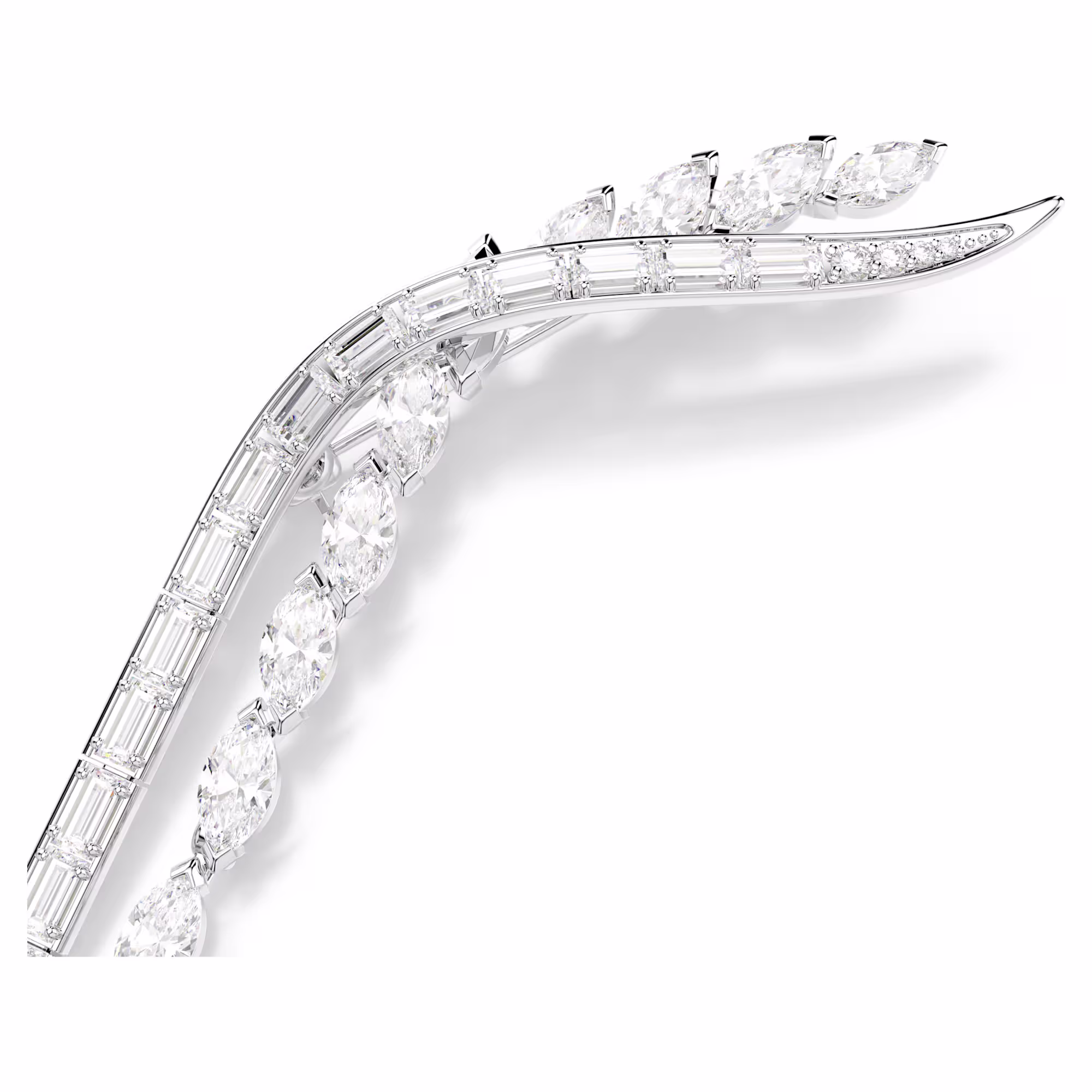 Mesmera brooch